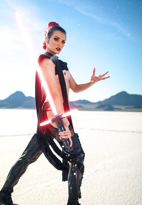 Joanie Brosas かわいいモデル 写真