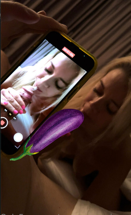 Sofie Mills ポルノスター 無料 写真