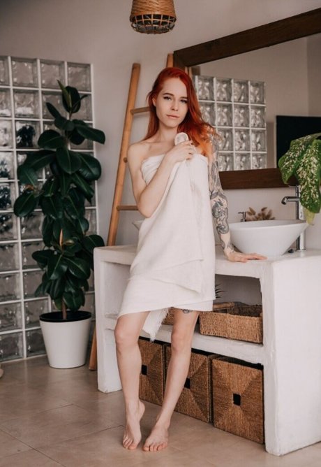 アナルファックオンリーファンズ 無料 写真