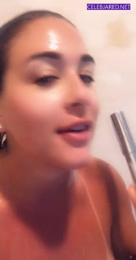 Cassidy Daiagi ポルノスター セックス 写真