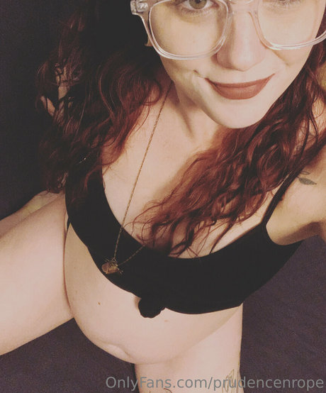 大きなお尻の黒人オンリーファンズ ホットヌード 写真