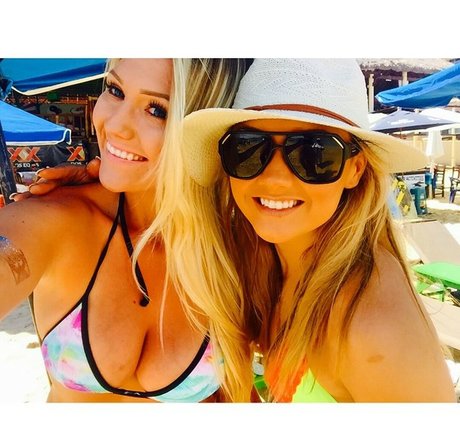 Amber BeIarski ホットモデル 写真