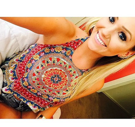 Amber BeIarski ヌードモデル 画像