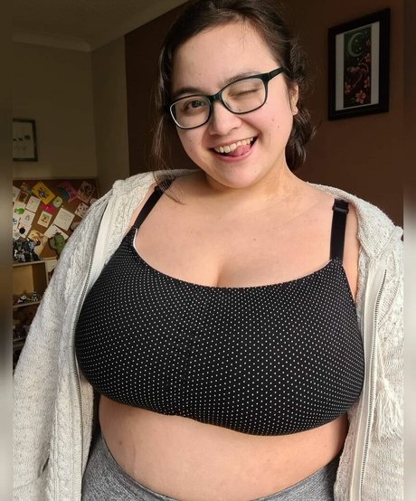 スムーズなオンリーファンズ ホットセックス 画像