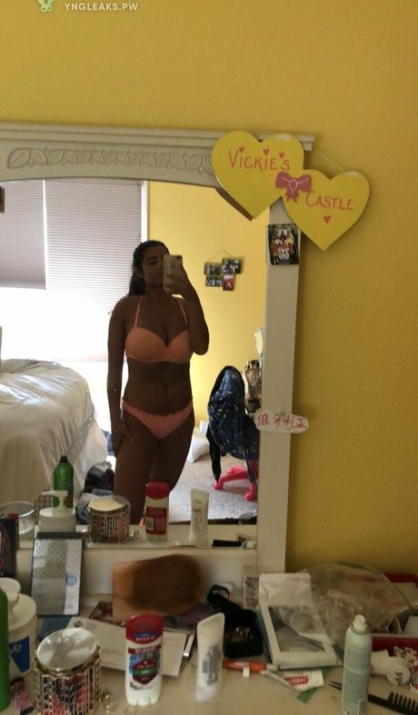 Vicky Escobar 無料のスター アーカイブ