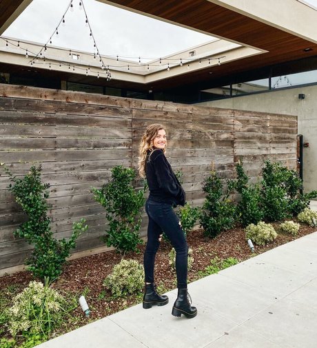 ボディビルダーヌードオンリーファンズ 無料 写真