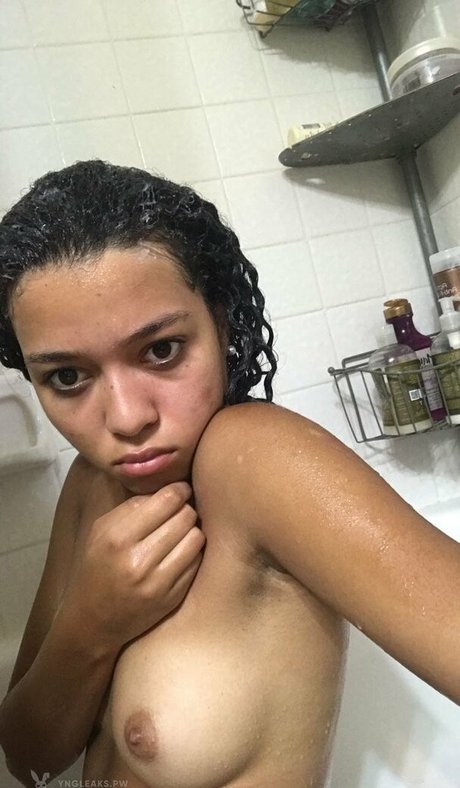 Italia Bradley 高品質女優 写真