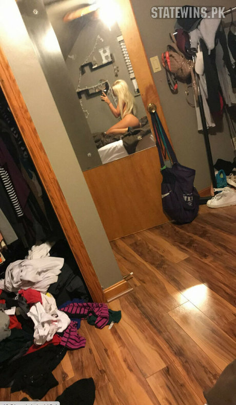 Haley Schomaker セクシーモデル 画像