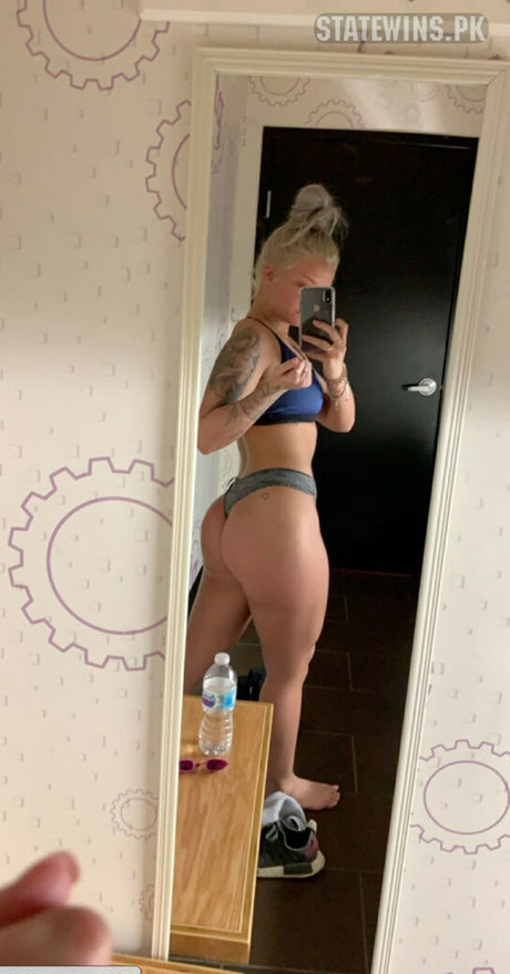 Haley Schomaker XXXモデル アーカイブ