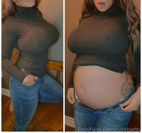 巨乳カップルオンリーファンズ ホットxxx 写真