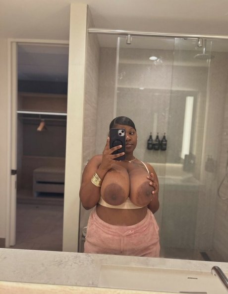 バニー無料オンリーファンズ ホット裸 画像