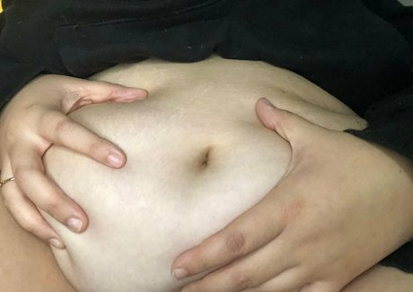 honeywithuhtummy モデル 写真