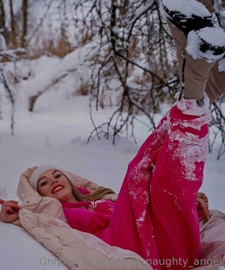 巨乳熟女オンリーファンズ ホットヌード 写真