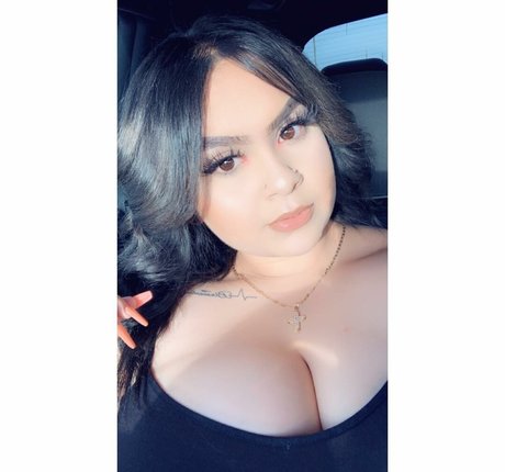 警察のオンリーファンズ 美しいヌード 画像