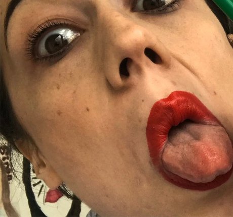 Colleen Ballinger 美しいスター 写真