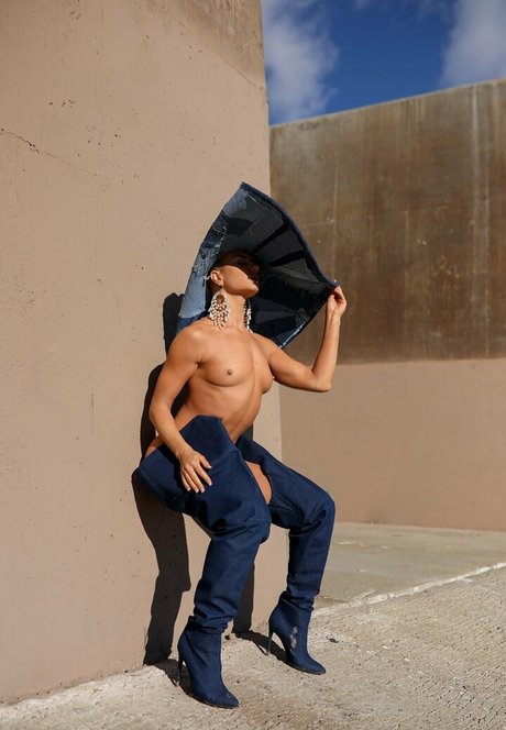 alexxaanndria 完璧なポルノスター 写真