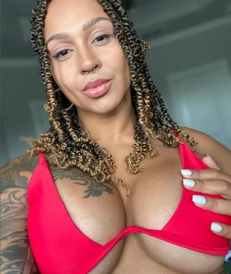 kristinmaried 裸のポルノスター 写真