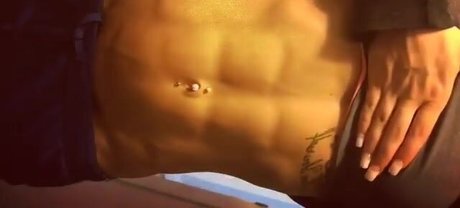 gelina marie ヌードモデル 画像