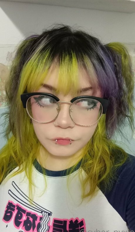 cyber nyxie アートスター 写真