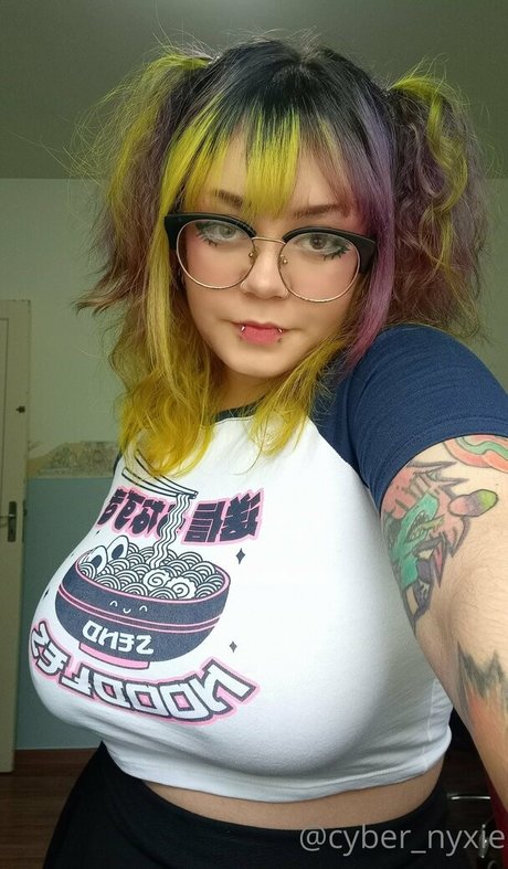 cyber nyxie セックスモデル アーカイブ