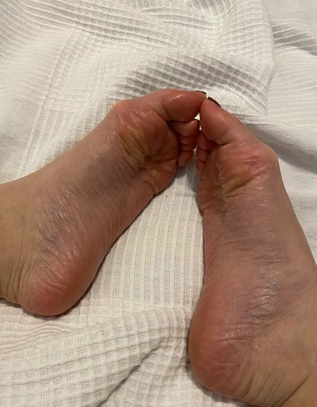 italianfeetluv ポルノスター アダルト 画像