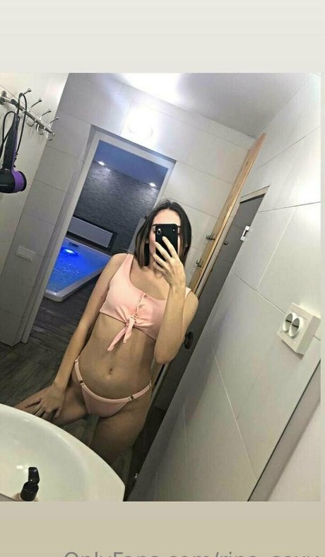 rina sexy ポルノスター エロティック 写真