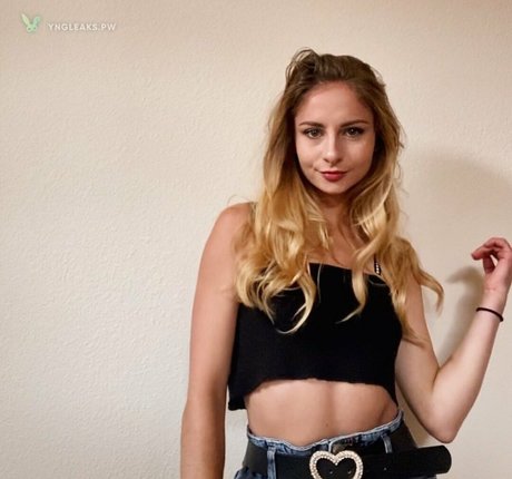 Tarah Kayne ヌードモデル ギャラリー