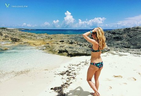 Tarah Kayne 素敵なスター 写真