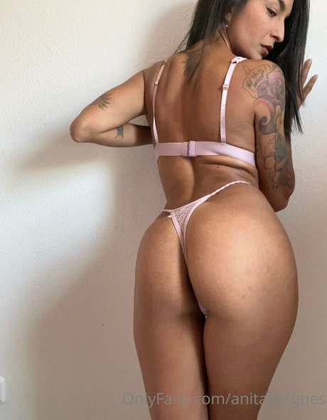 弁護士オンリーファンズ xxx 写真