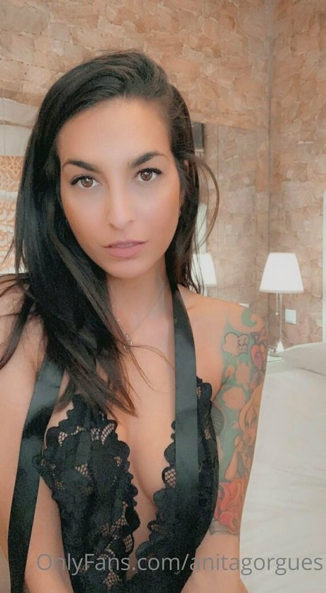 ブルネットのPOV オンリーファンズ セクシーヌード ギャラリー