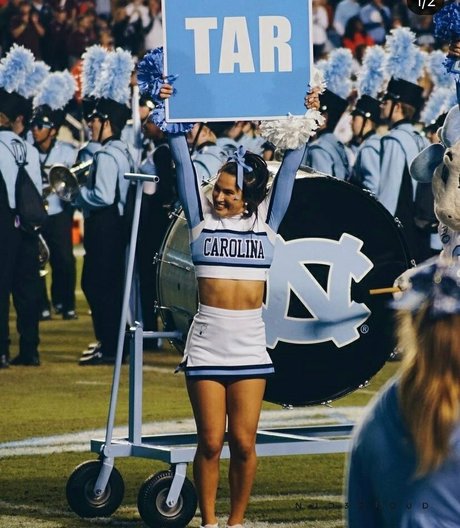 心理学者オンリーファンズ ヌード 写真