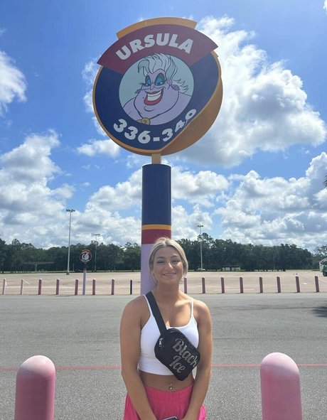 アジア人パブリックオンリーファンズ 可愛い 写真