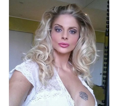 異人種間XXX オンリーファンズ 無料xxx 写真