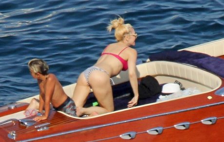 黒檀の指入れオンリーファンズ アダルト 画像