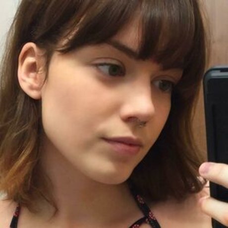 RipMika ポルノスター HD 写真