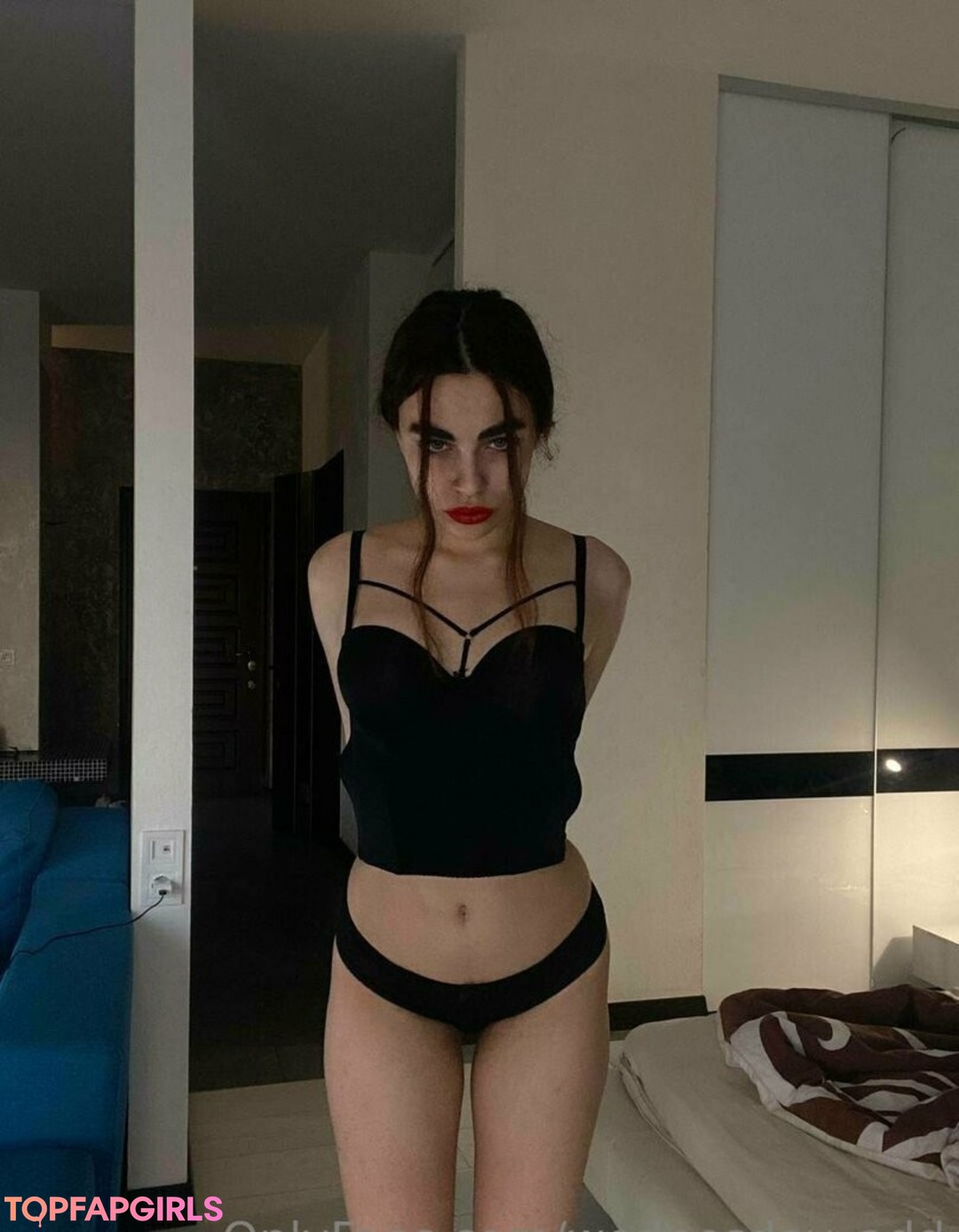 巨乳ランジェリーオンリーファンズ 無料ヌード ギャラリー