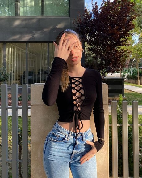 パンストオンリーファンズ エロ 写真