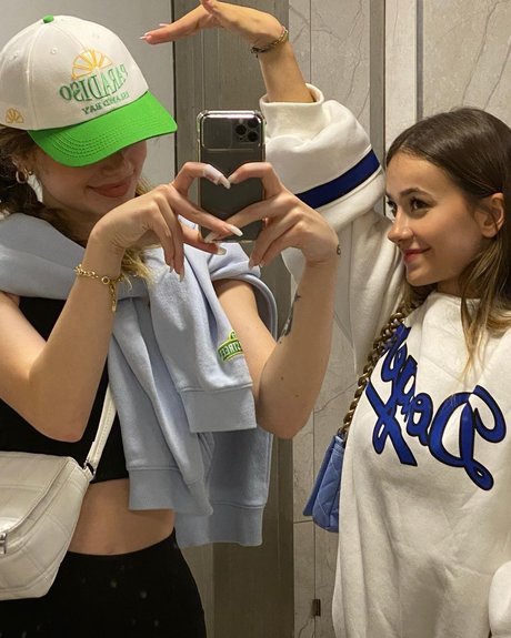 Melike Saygin セクシー女優 写真