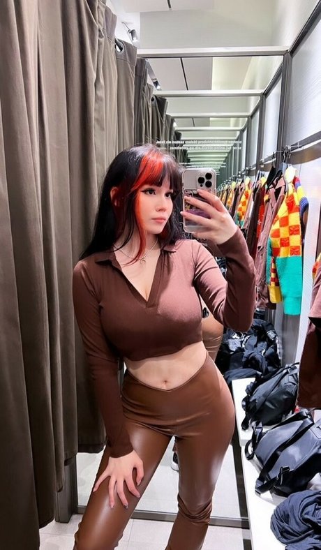 巨乳カップルオンリーファンズ 美しい 写真