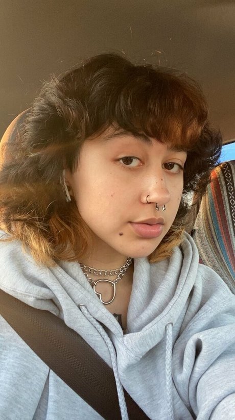 Suedmza 完璧なポルノスター アーカイブ