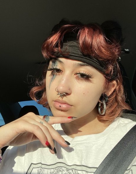 中出し 主観 オンリーファンズ ポルノ 写真