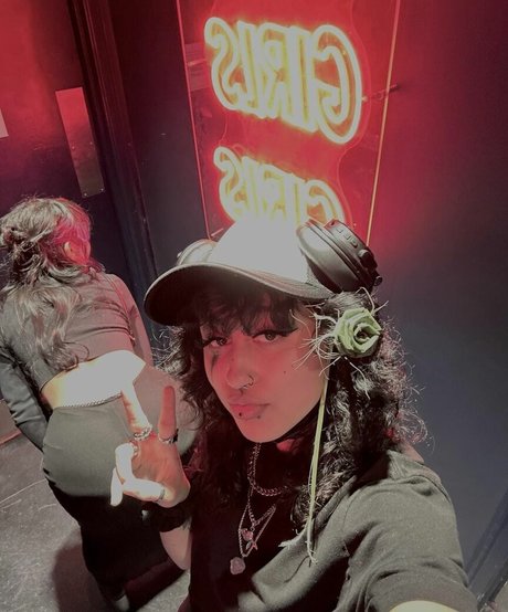 Suedmza 美しいモデル 画像