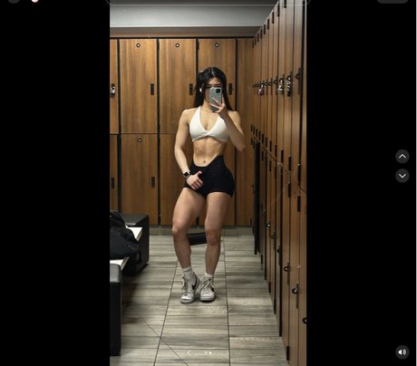 xkyeii セクシー女優 ギャラリー