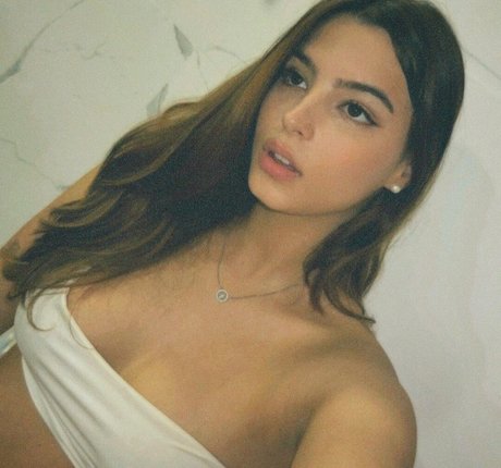 Clarissa Pavie 高品質のポルノスター 写真