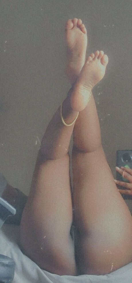 asmr 足 オンリーファンズ ベスト 画像