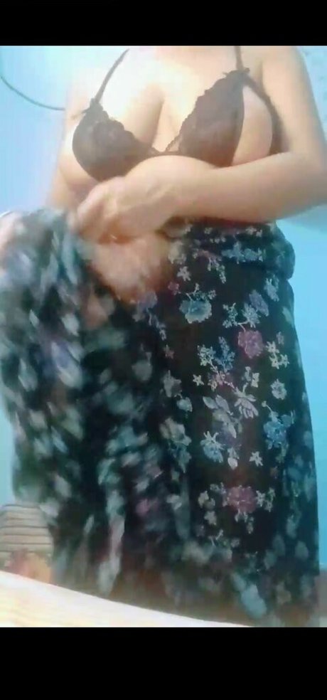 Payel Vlog ホット女優 写真