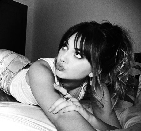 金髪のホットな妻オンリーファンズ 無料裸 写真