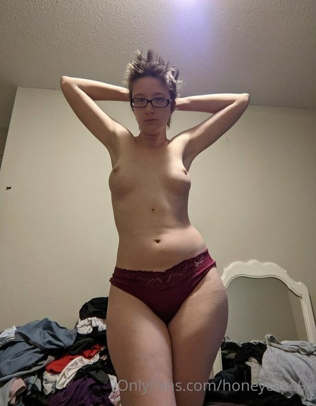 陸軍の熟女オンリーファンズ 無料 アーカイブ