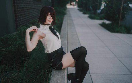 Bloodraven 完璧な女優 画像