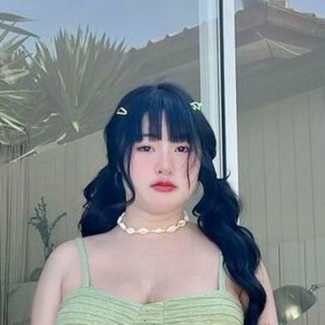 Yinnxmuayy セックススター ギャラリー